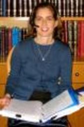 Presenter: adina soclof